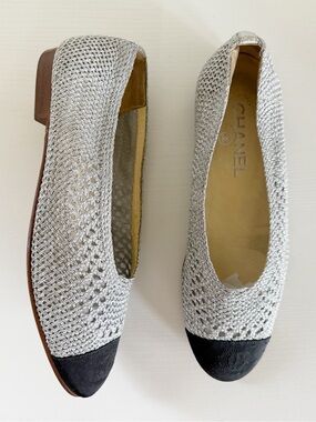 Chanel Metallic Silver Woven PVC Ballet Flats Black CC Cap Toe EU 38.5 US 8.5